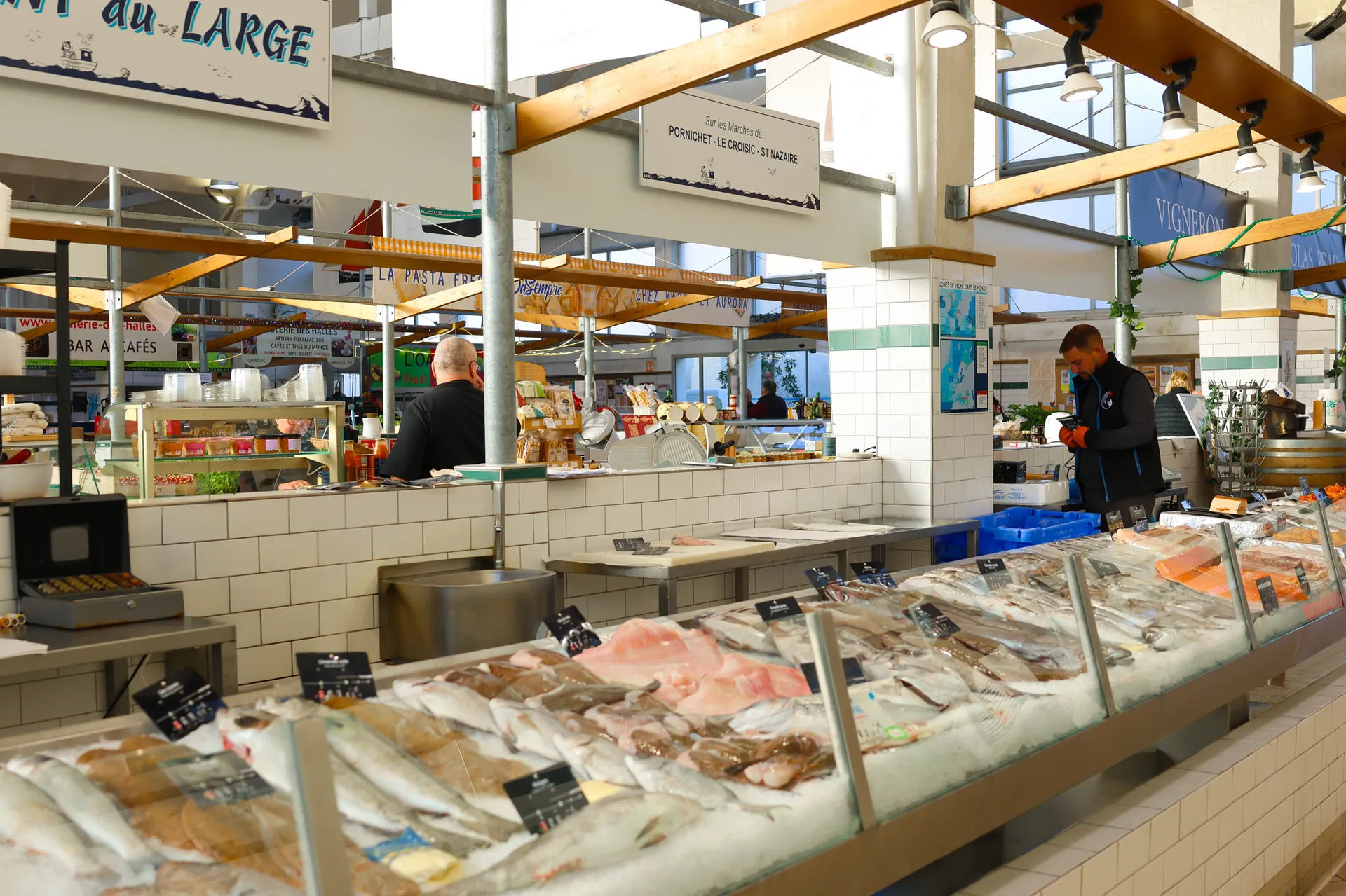Halle historique du marché du Croisic, Vent du Large sur les marchés de la presqu'île guérandaise